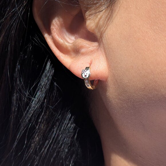Women's 14k Gold Kitty Cat Cubic‎ Zirconia Novelty Hoop Earrings Jewelry **